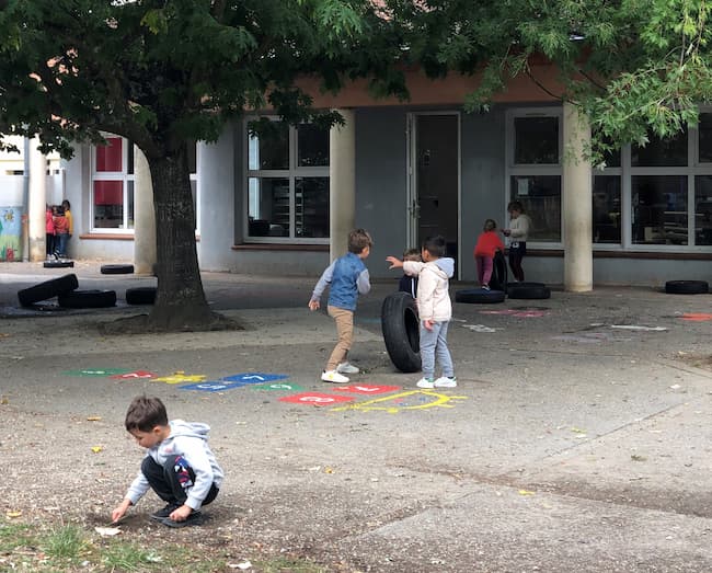 cour maternelle 4